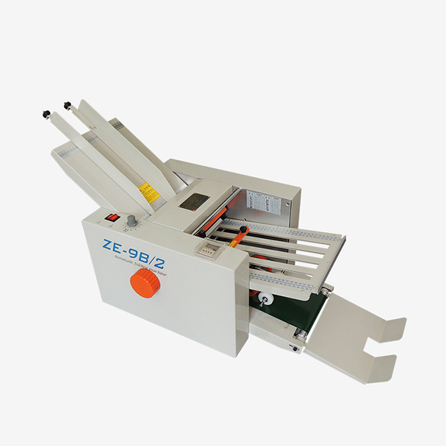 آلة طي الورق الأوتوماتيكية ZE-9